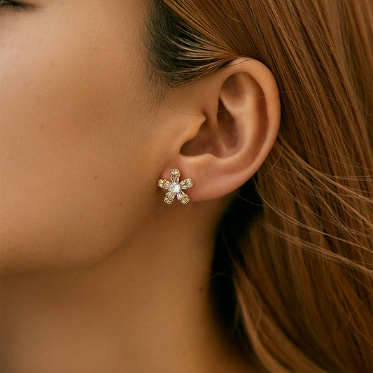 Inlaid Zircon Flower Design Simple Stud Earrings