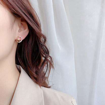 925 Silver Fawn Earrings – Dainty Design with Zircon