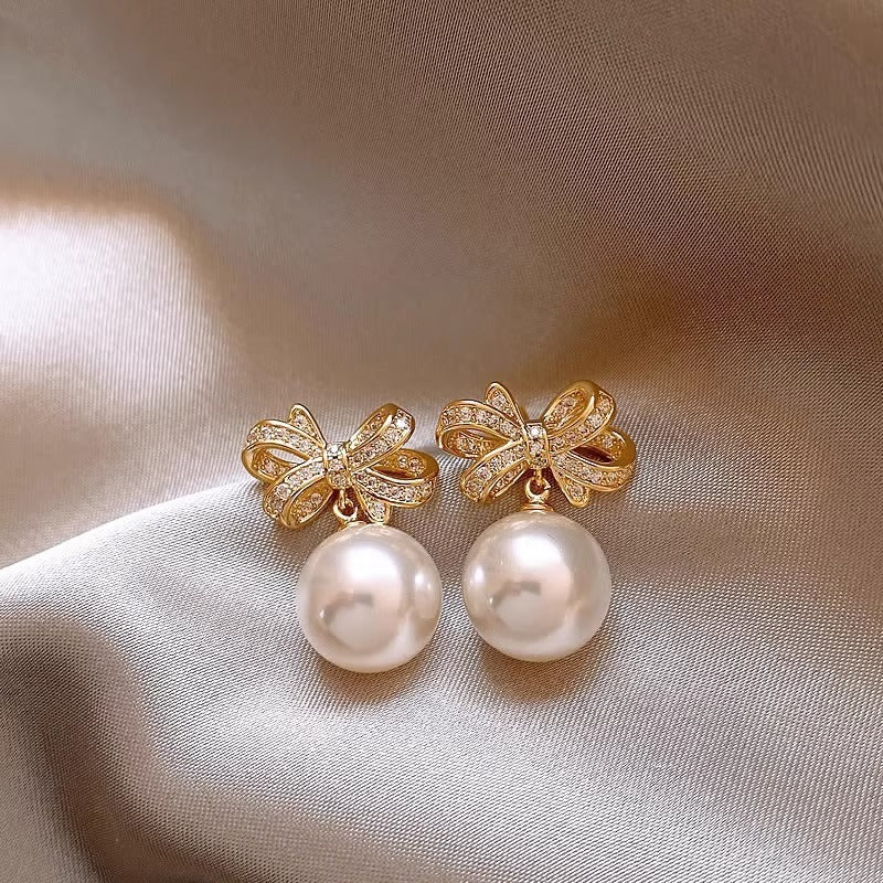 Chic Irregular Pearl Earrings