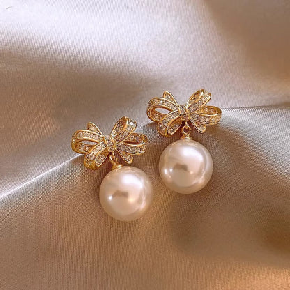 Chic Irregular Pearl Earrings