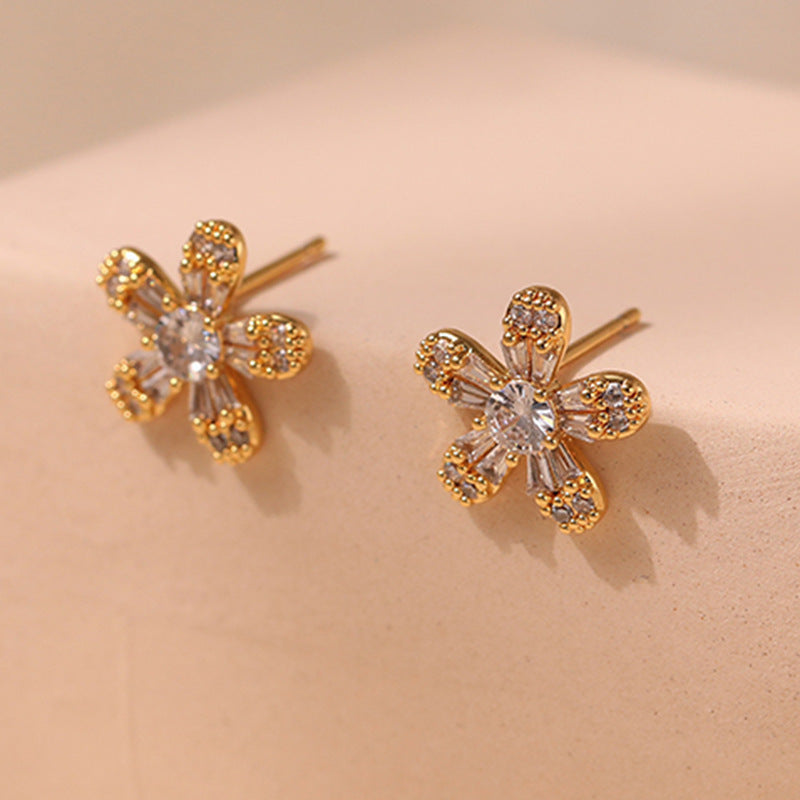 Inlaid Zircon Flower Design Simple Stud Earrings