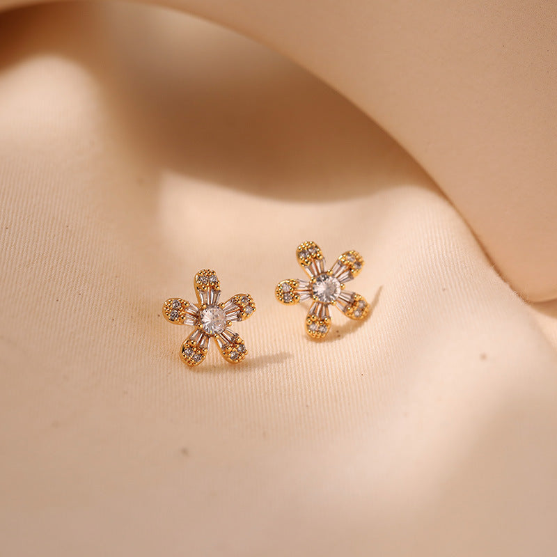 Inlaid Zircon Flower Design Simple Stud Earrings